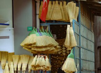 Buying Turkish Cleaning Products in Bulk: Why Smart Shoppers Choose Them