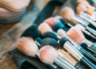 Turkish Beauty Tools Industry: Discover Brushes, Sponges & More!